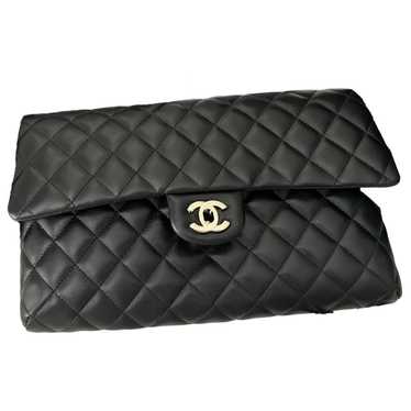 Chanel Leather clutch