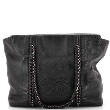 CHANEL Luxe Ligne Zip Top Tote Calfskin Medium