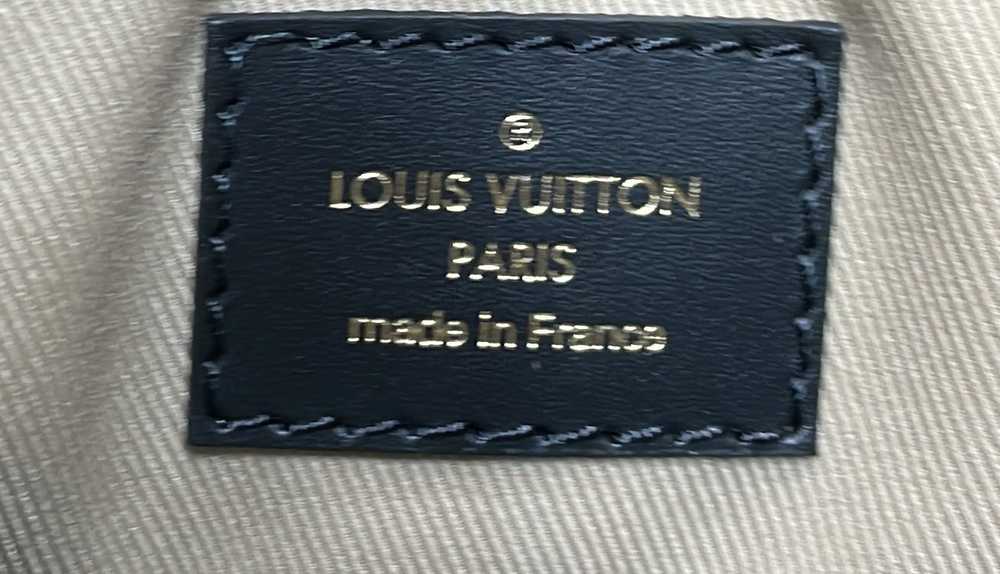 Louis Vuitton NeoNoe Handbag Monogram Giant Embro… - image 7