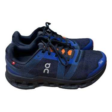 On Running Cloth low trainers - image 1