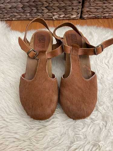 Bosabo Mary Jane style T-strap sandle clogs (39) |