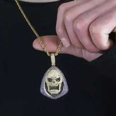 Skulls × Streetwear × Vintage Zircon Skull Pendan… - image 1