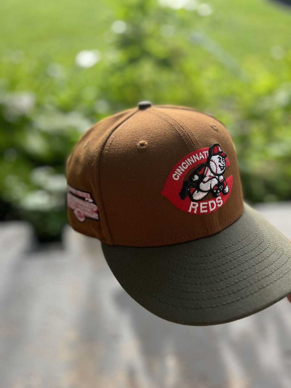 Hat Club × New Era Cincinnati Reds mascot fitted - image 1