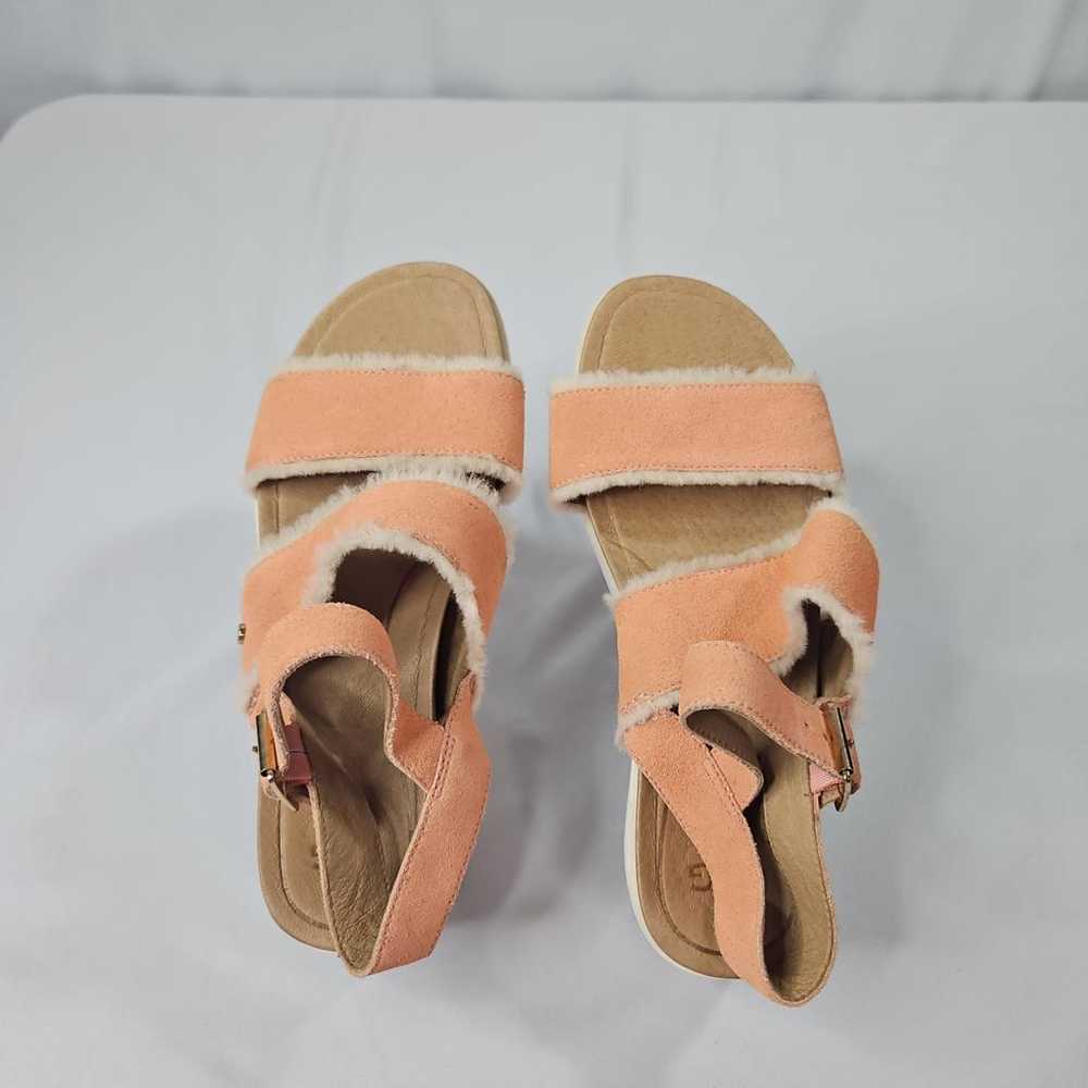 Ugg Sandal - image 7