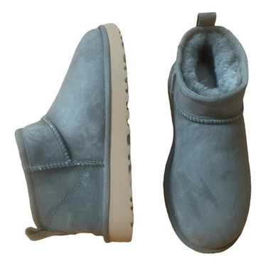 Ugg Snow boots