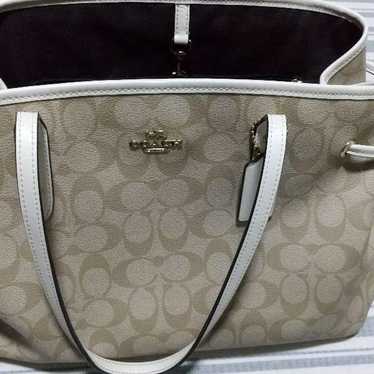 Coach Signature Tote Bag