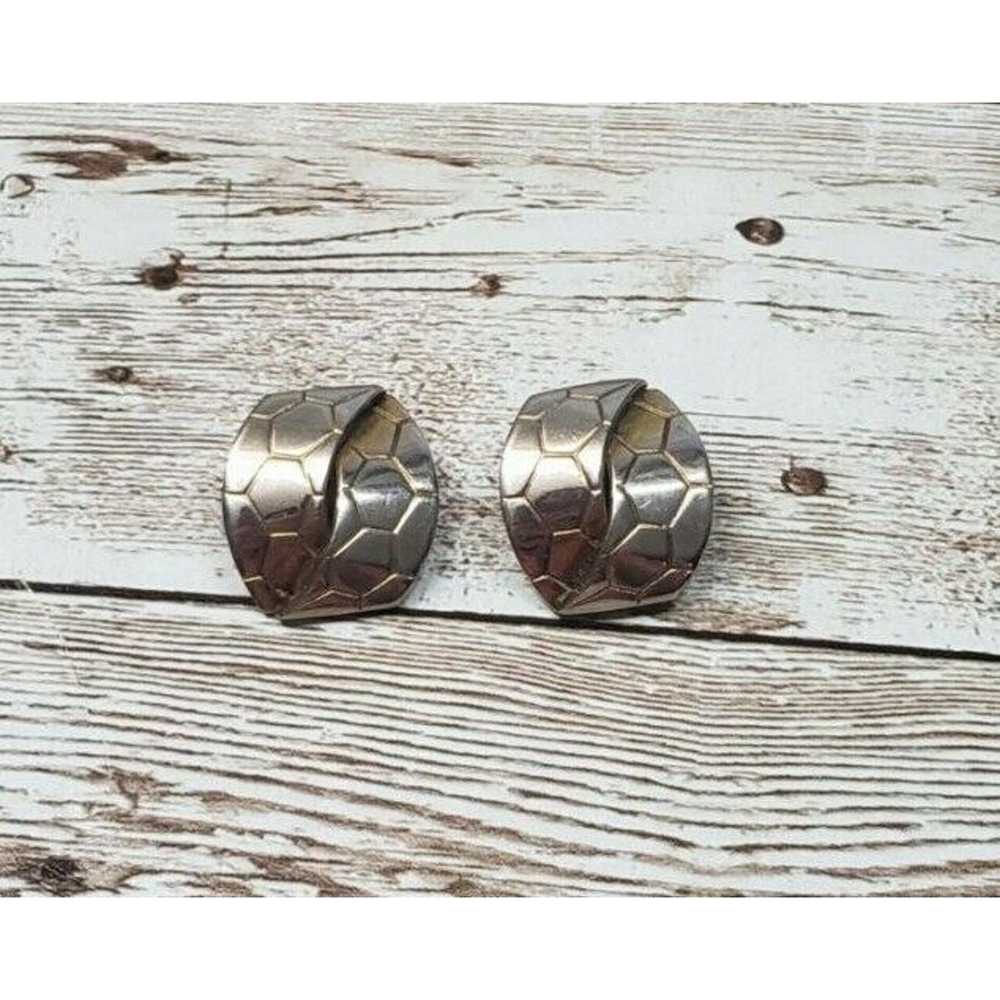 Other Vintage Trifari Clip On Earrings with Scale… - image 1