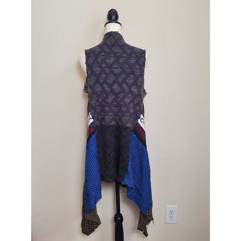 Urban Outfitters Urban Outfitters Cardigan Vest S… - image 3