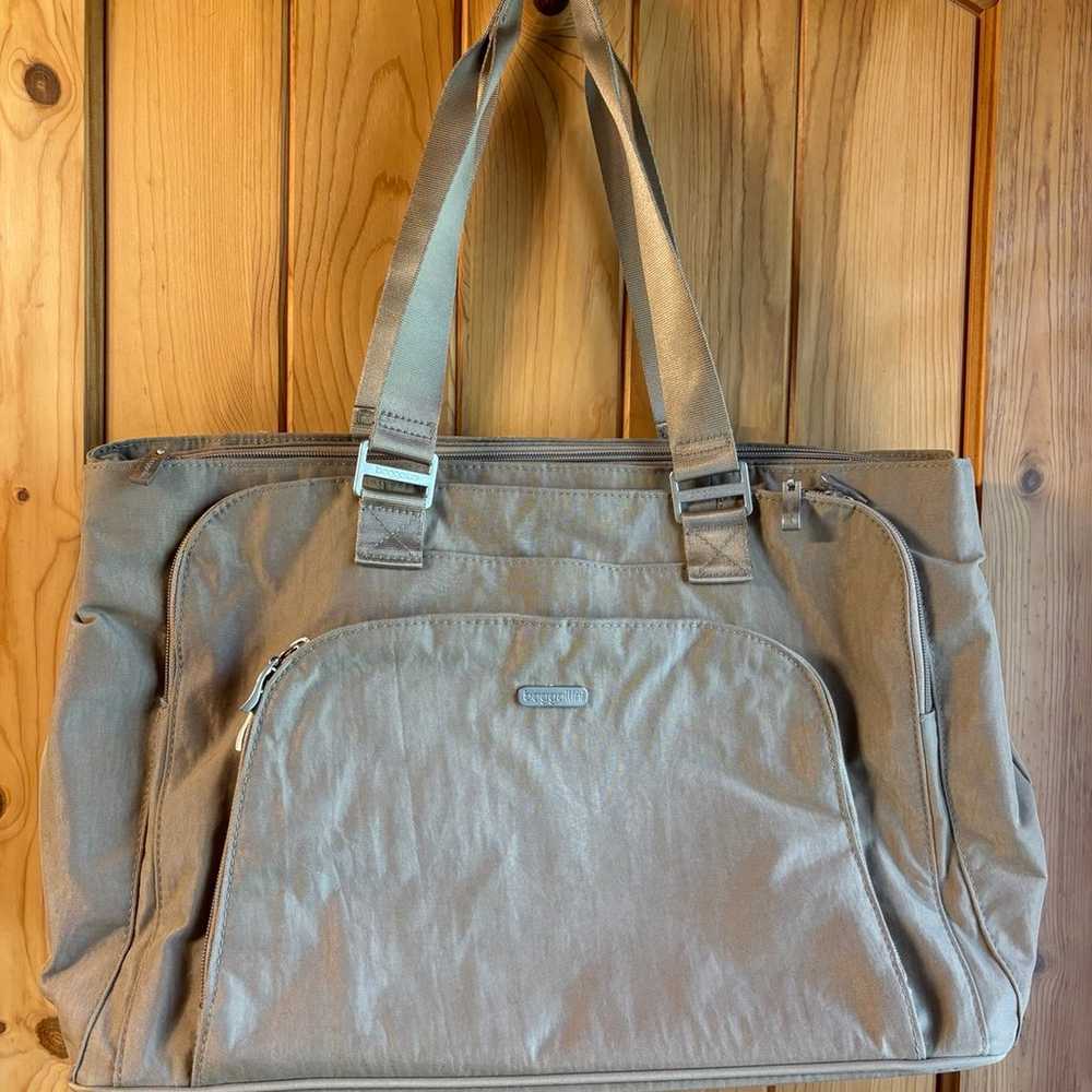 Baggallini beige laptop bag - image 1