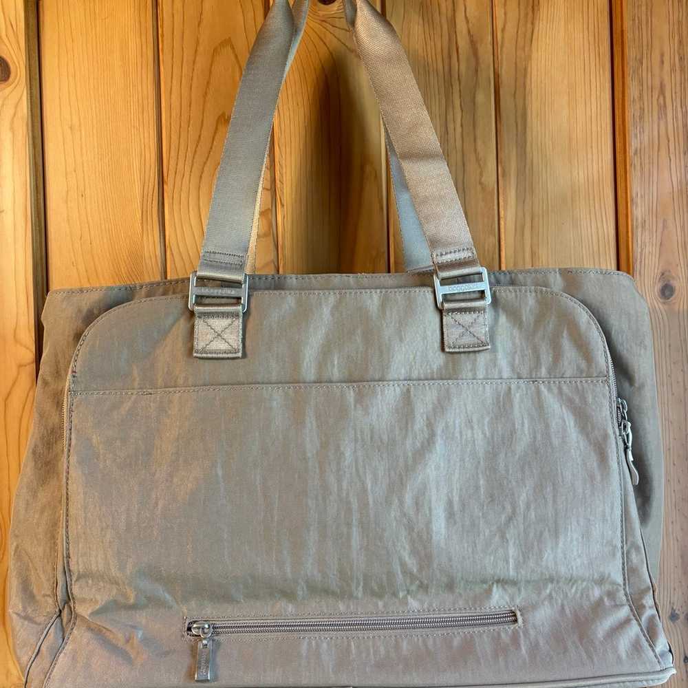 Baggallini beige laptop bag - image 2