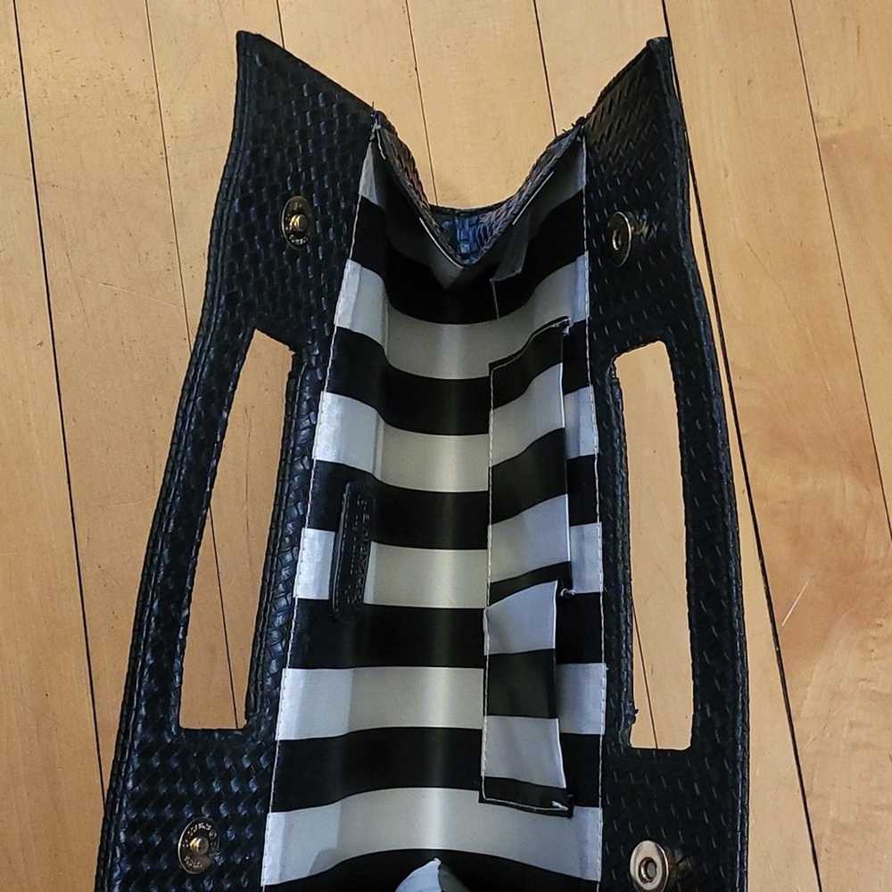 Handbag Black with Black and white stripes on the… - image 4