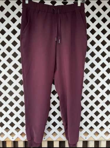 Lululemon PreOwned Lululemon Maroon Jogger Women's