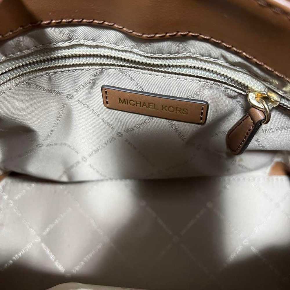 MICHAEL KORS white MK logo shoulder bag. - image 5