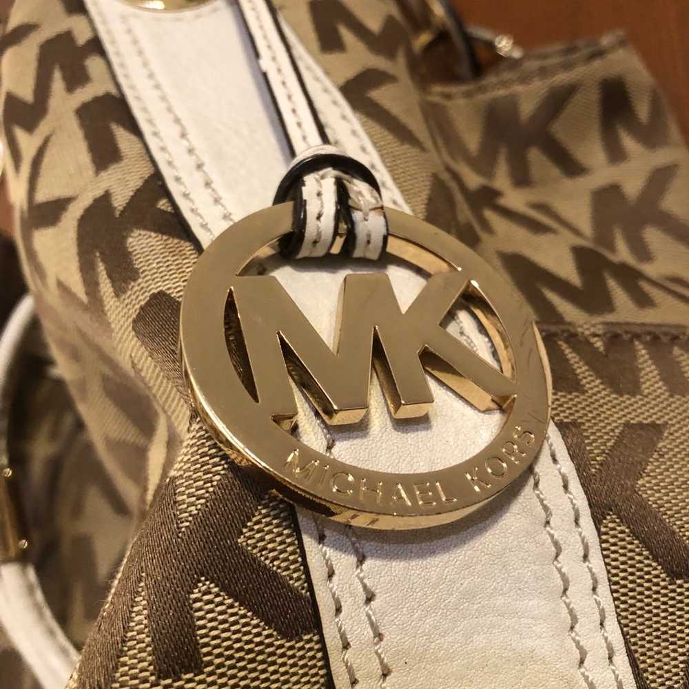 Michael Kors Ludlow Shoulder Bag - image 6