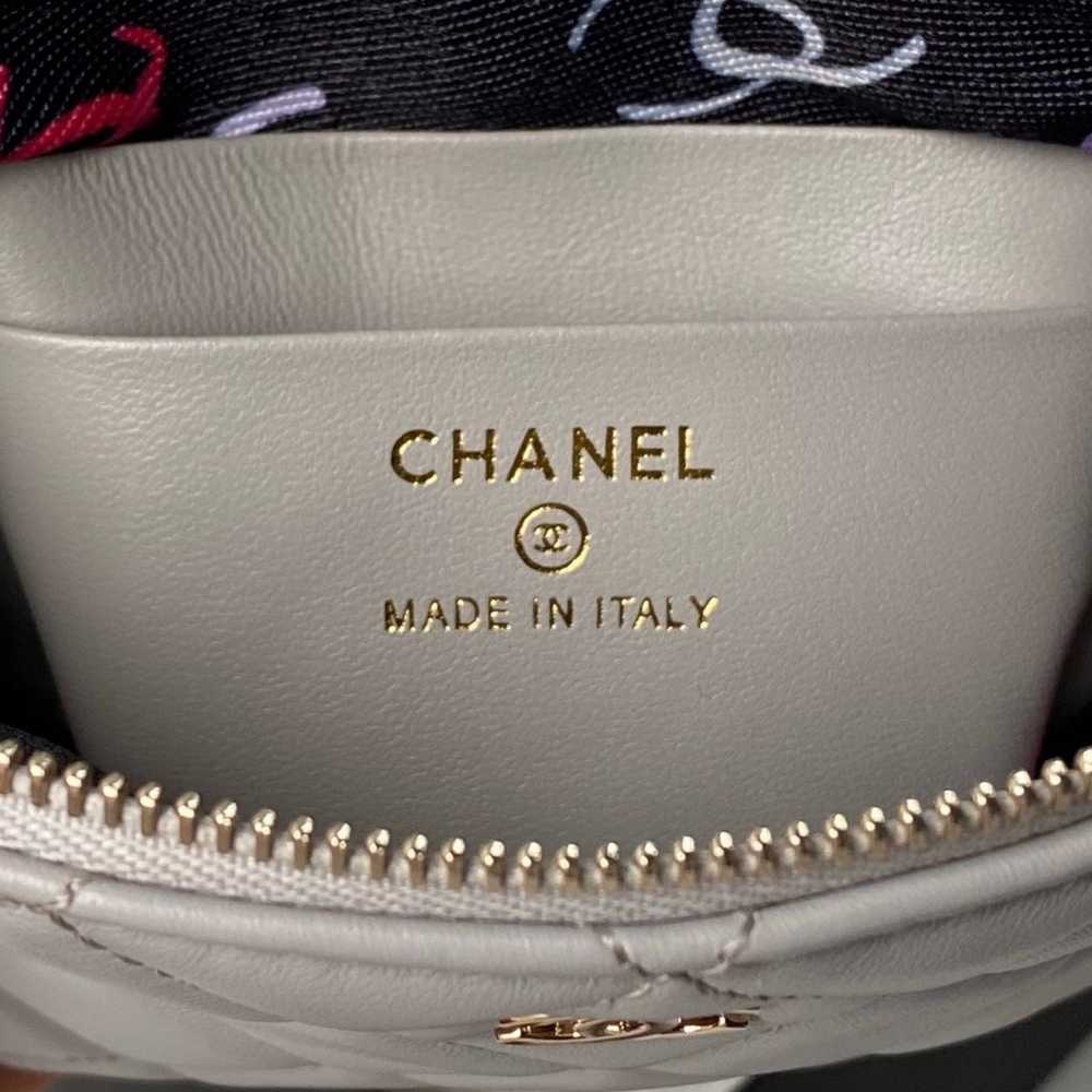 Chanel Shoulder Bags - image 4