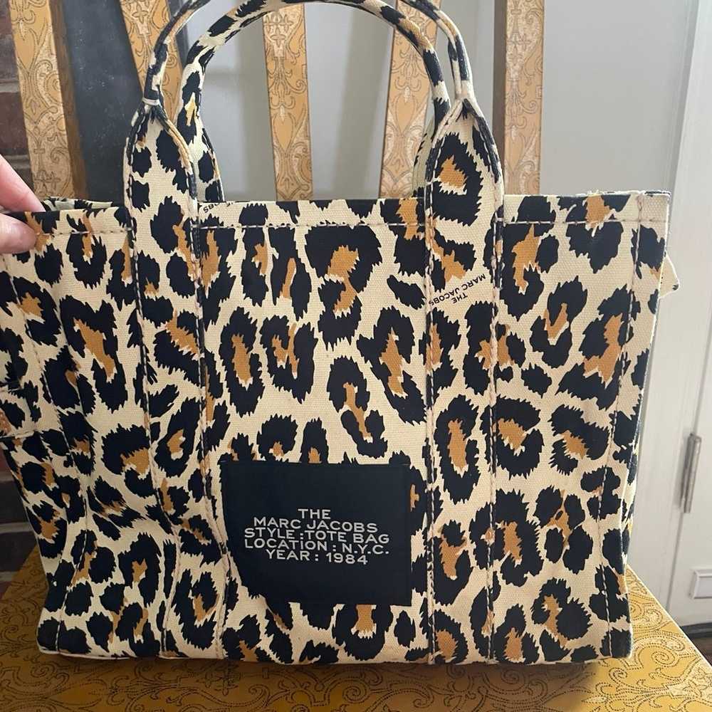 Marc Jacobs The Tote Bag Large Leopard RARE - image 4