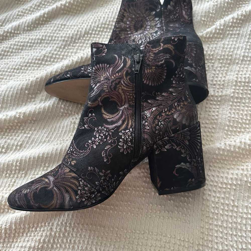 Size 10 ALDO Booties - image 3