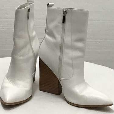 Bleecker And Bond Ladies White Leather Mid Calf B… - image 1