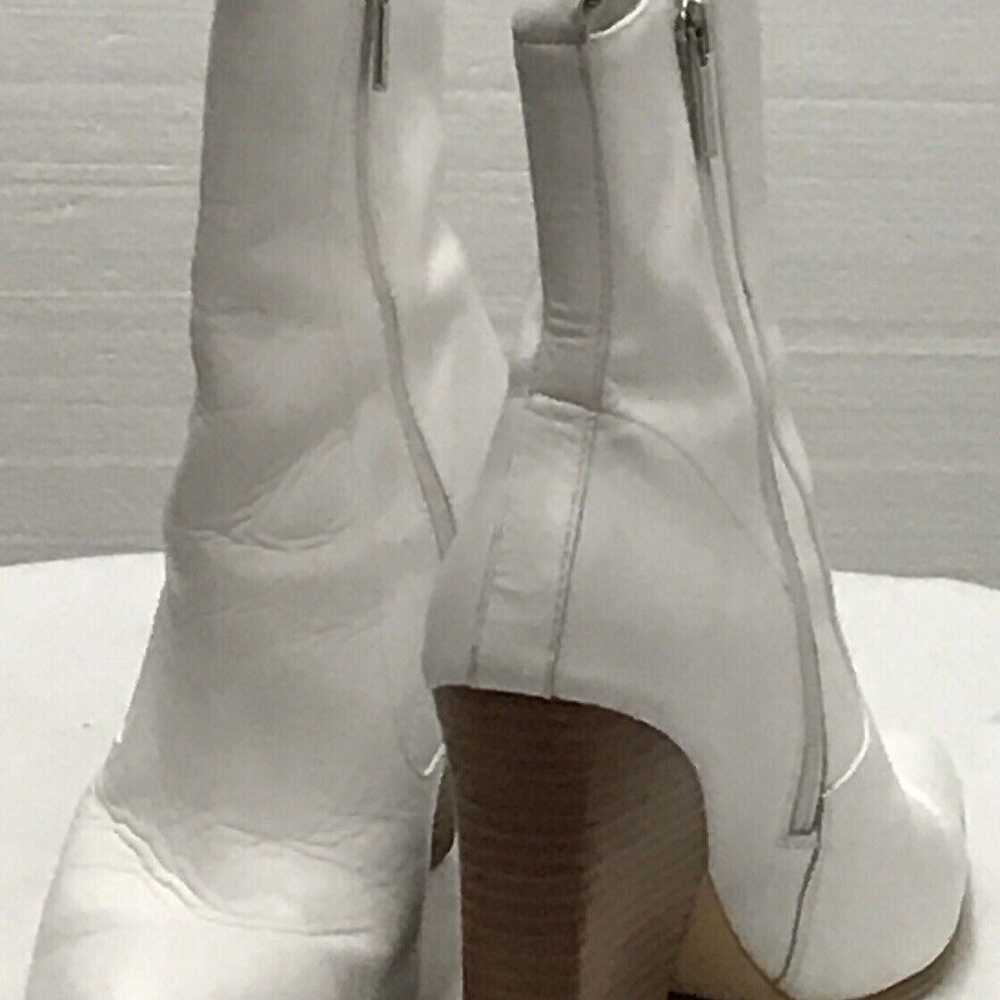 Bleecker And Bond Ladies White Leather Mid Calf B… - image 3