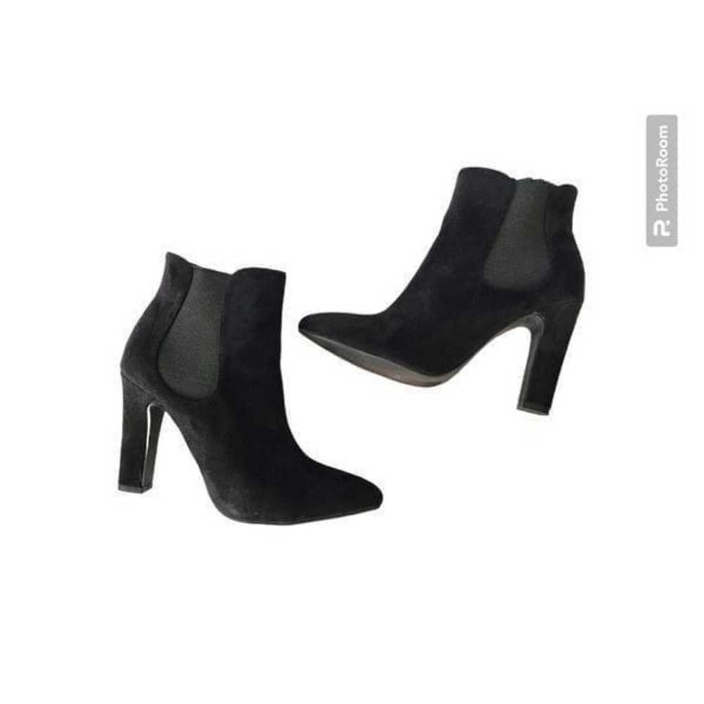 Lulu's Black suede Rabea heeled booties - image 4