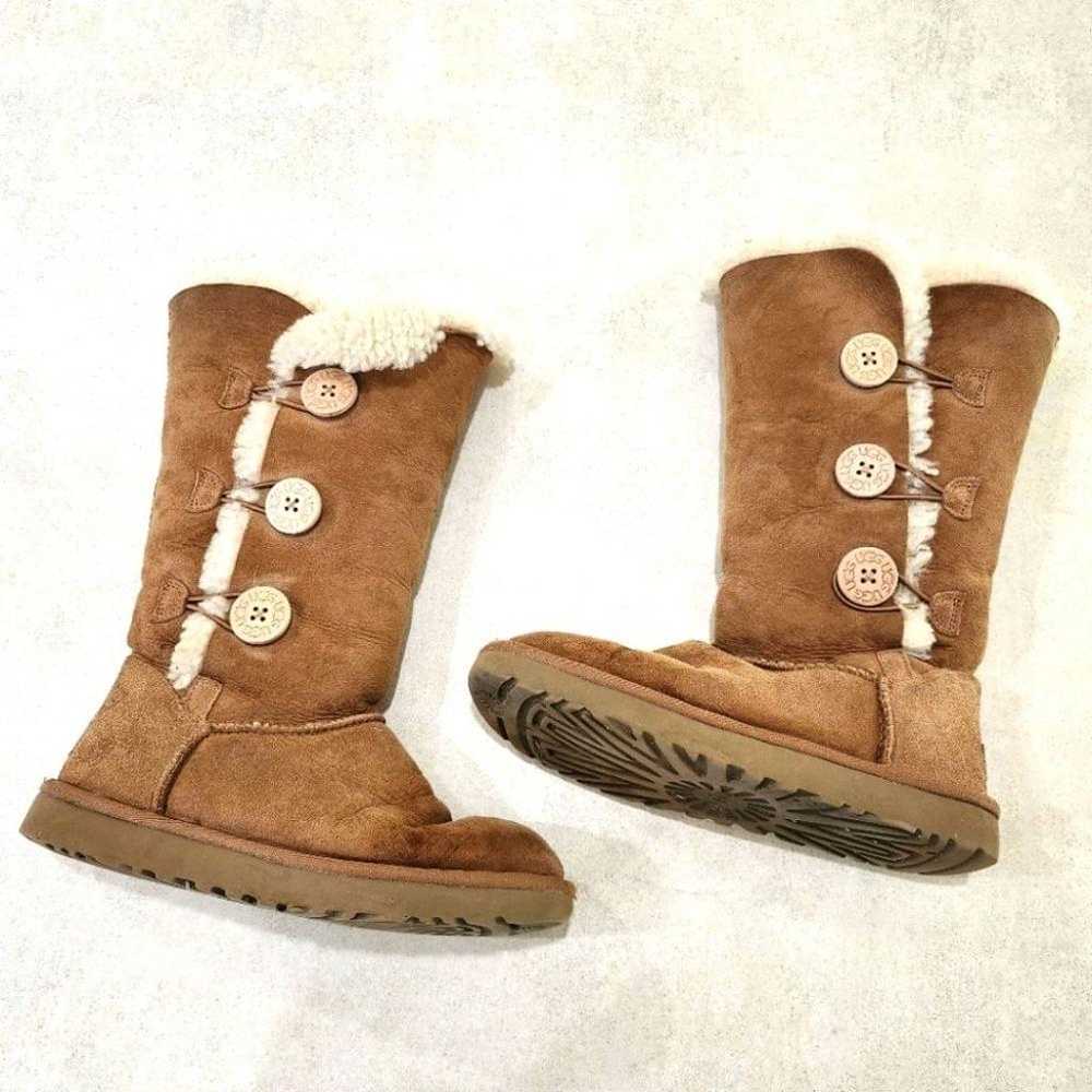 UGG Womens 7 Tall Bailey Button Triplet Shearling… - image 1