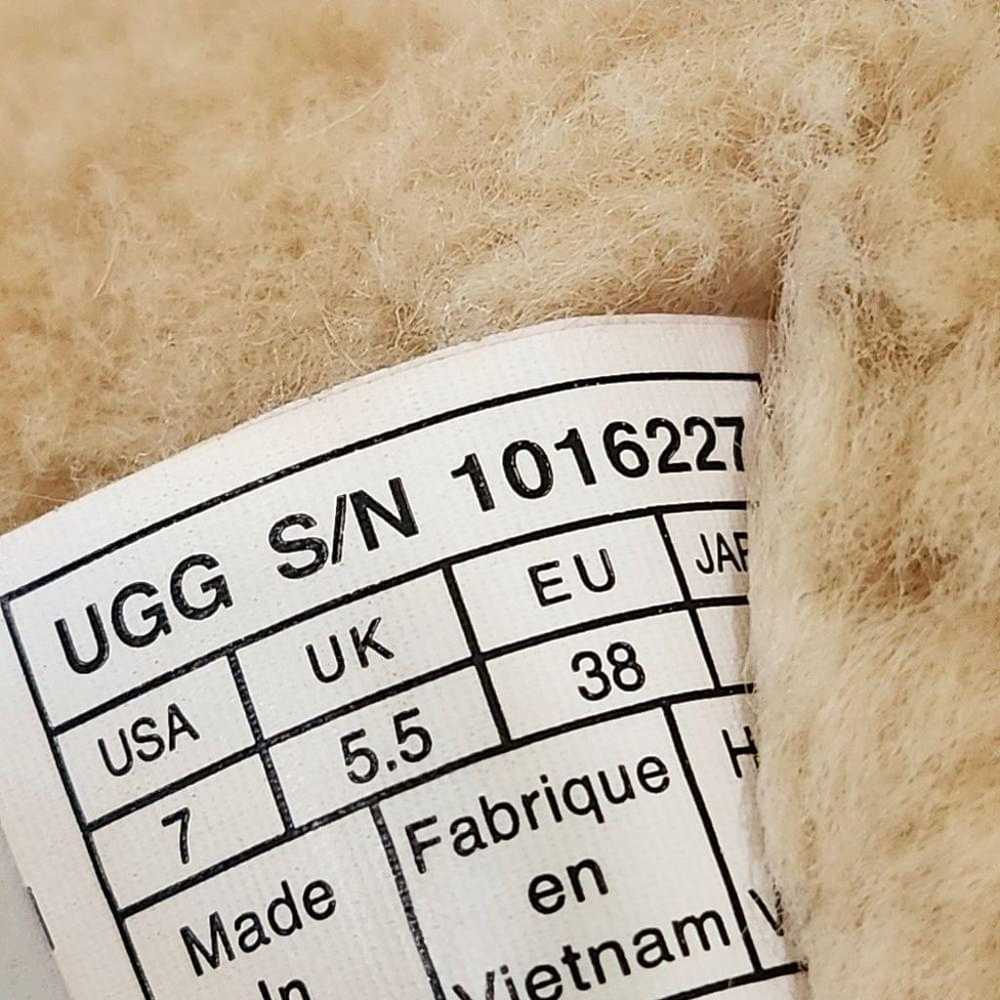 UGG Womens 7 Tall Bailey Button Triplet Shearling… - image 7