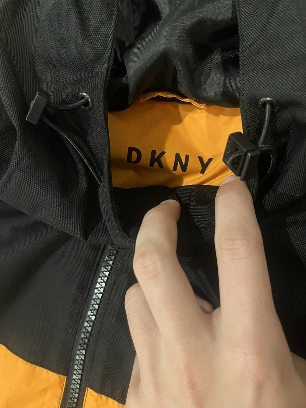 Streetwear × Vintage × Windbreaker DKNY Mens Wind… - image 3