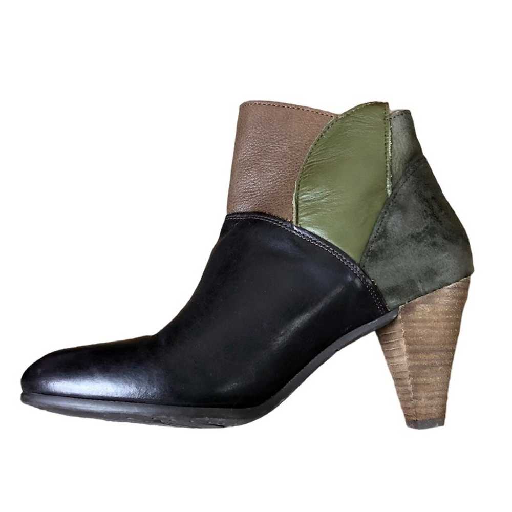 Fly London Gena Leather Suede Colorblock Cone Hee… - image 4