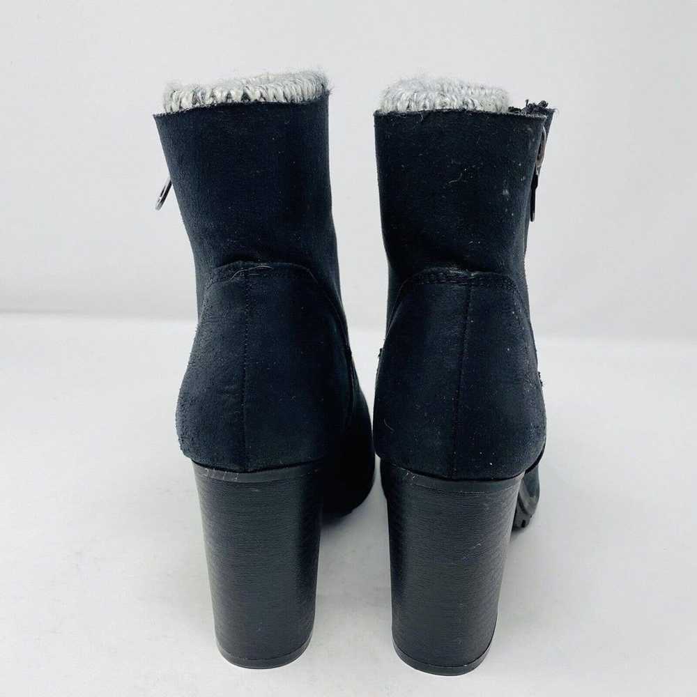 Steve Madden Size 9.5 Sock Lined Lug Sole Ankle B… - image 3