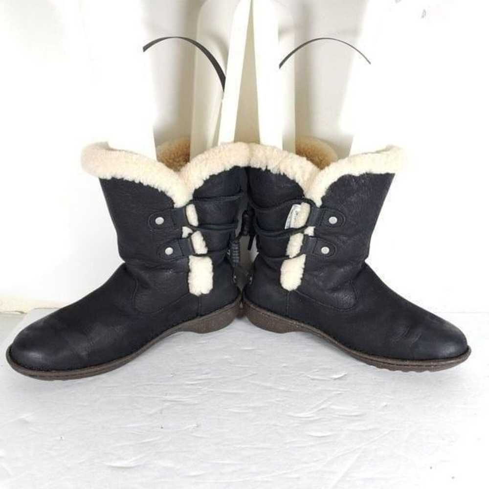 UGG Women's Akadia US 7 Black Leather Sheepskin S… - image 5