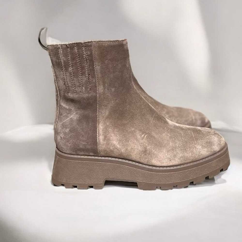 NEW Vince Camuto Neframes Taupe Suede Chukka Lugg… - image 4