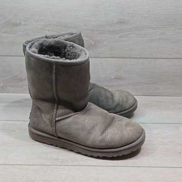 Ugg Australia Women 5825 Classic Short Leather Sh… - image 1