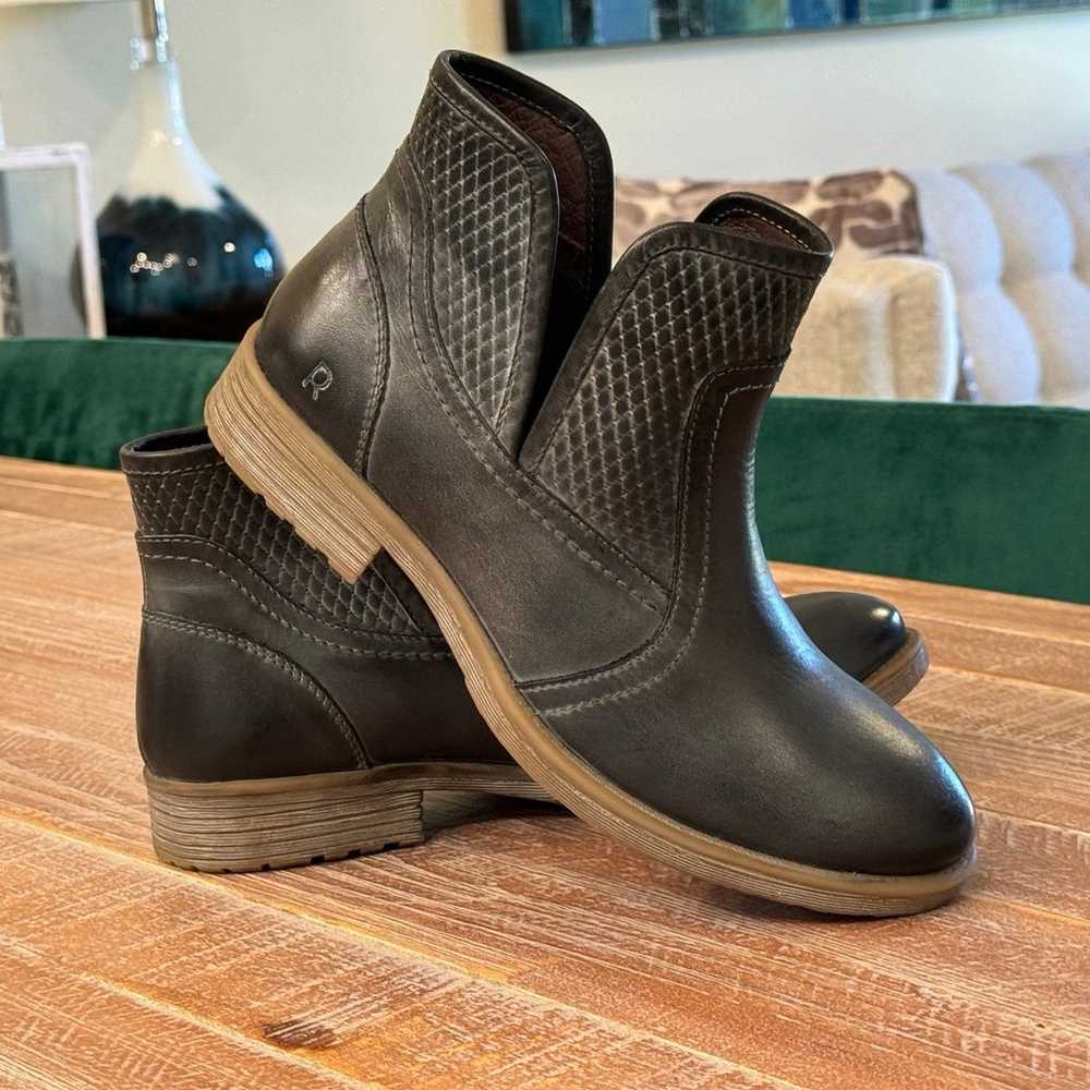 Roan Gossip Bootie fits like 7 - image 11