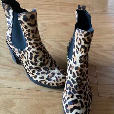 Cheetah print faux fur booties - image 1