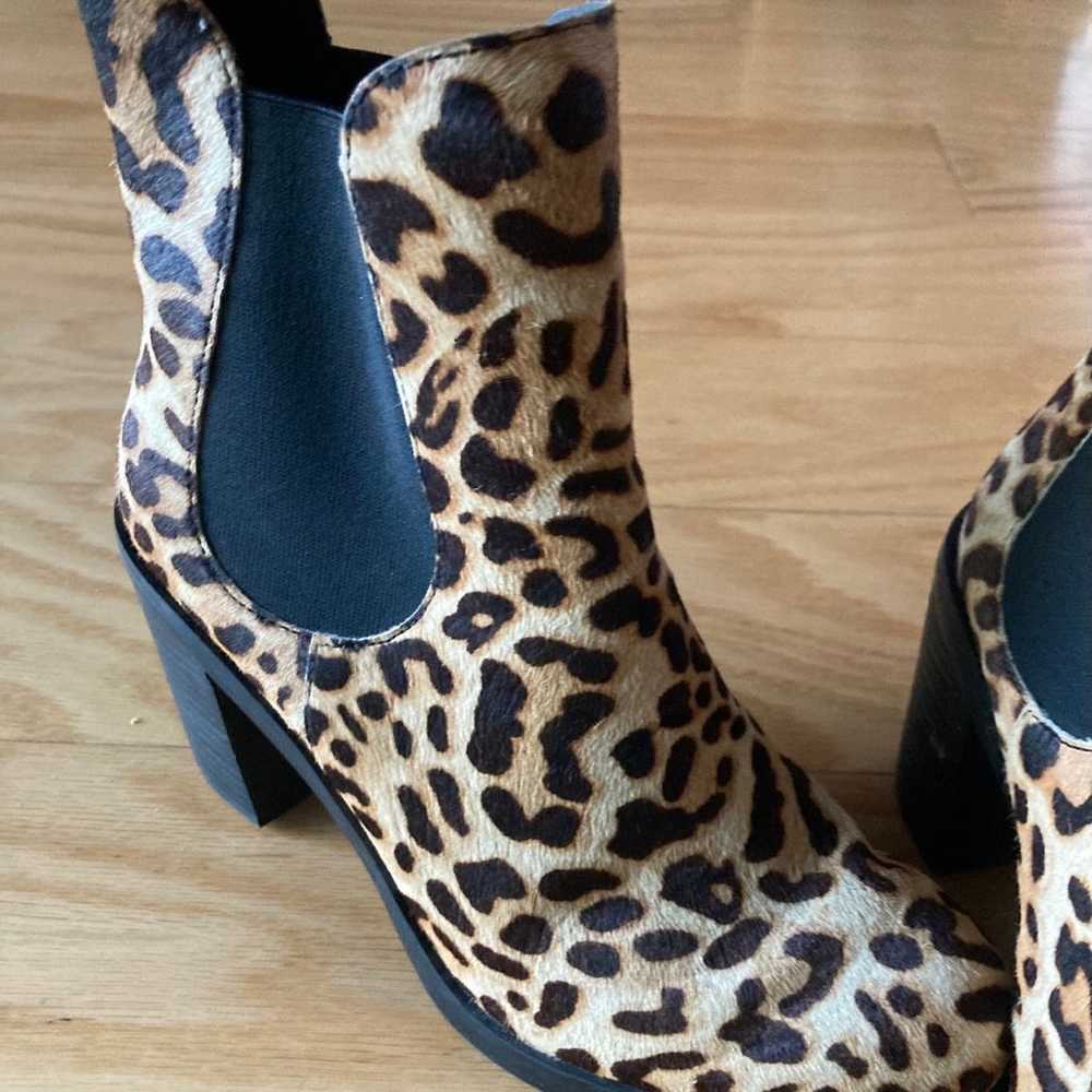 Cheetah print faux fur booties - image 2