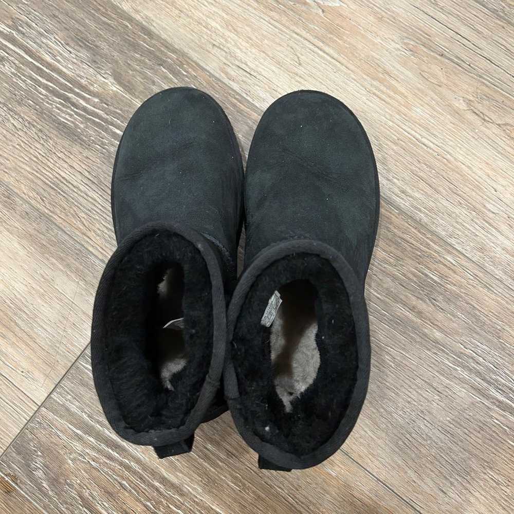 UGG black classic mini - image 2