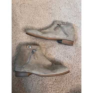 Aquatalia Light Khaki Brown Suede Booties