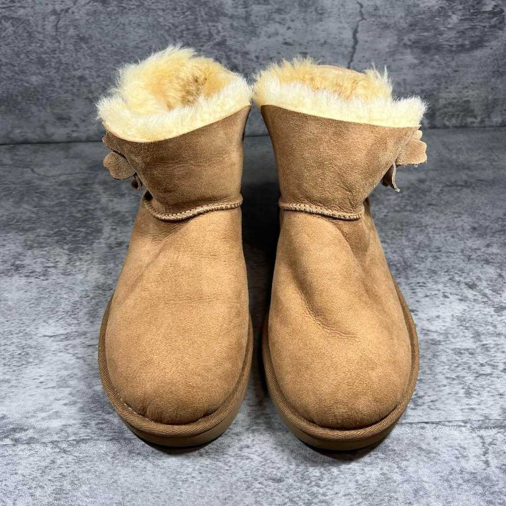 Excellent Condition UGG Mini Bailey Button Sheeps… - image 2