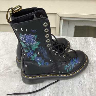 Dr Marten 1490 Mystic Garden Size 5 Floral Leather