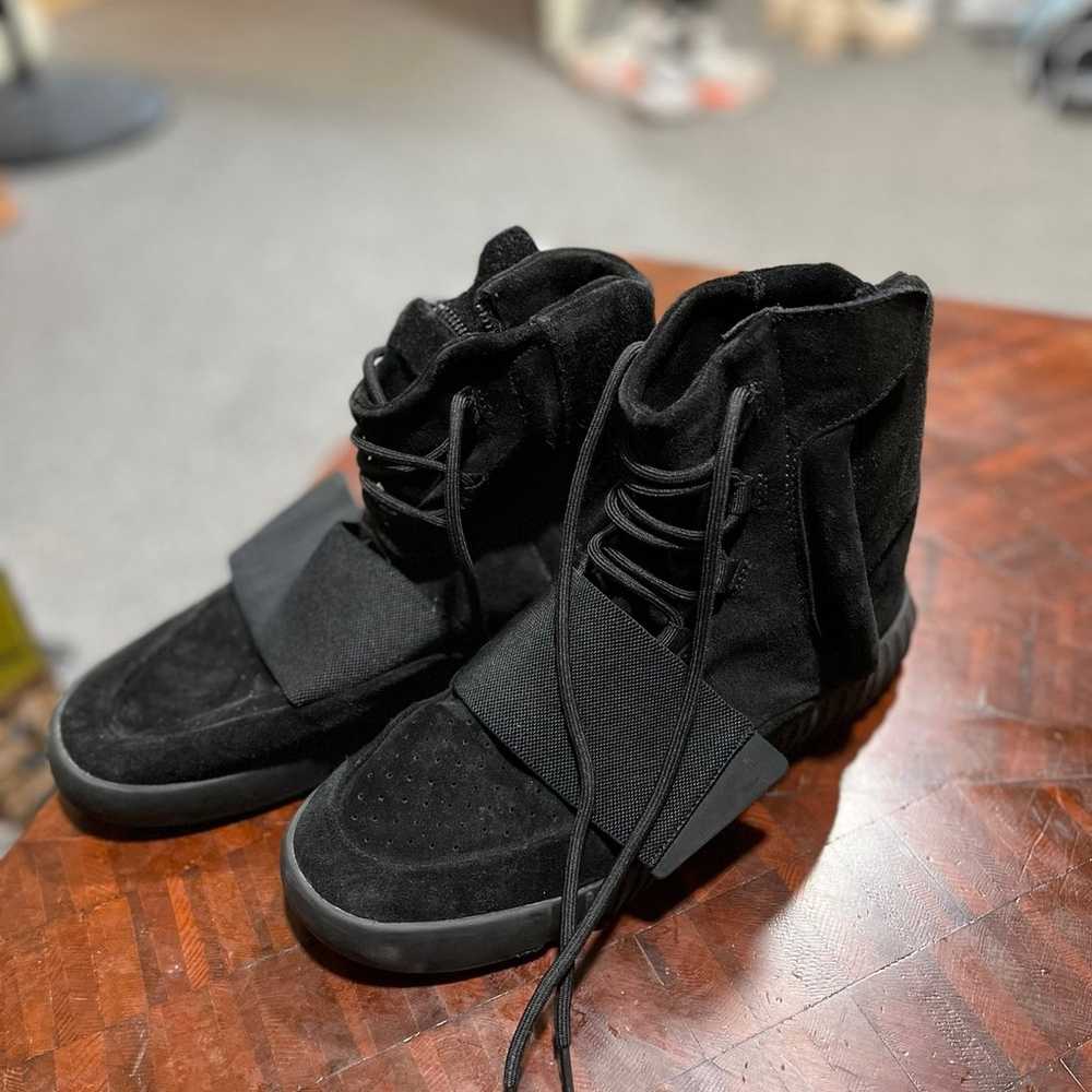 Yeezy Adidas Boost 750 in Black - image 1