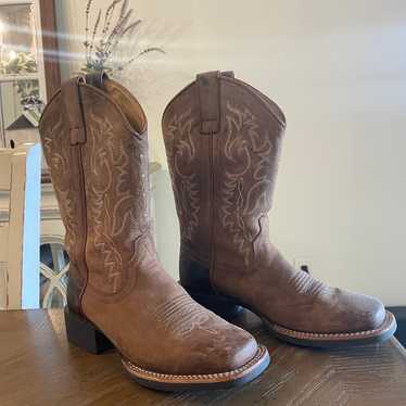 Shyanne Boots - Size 6