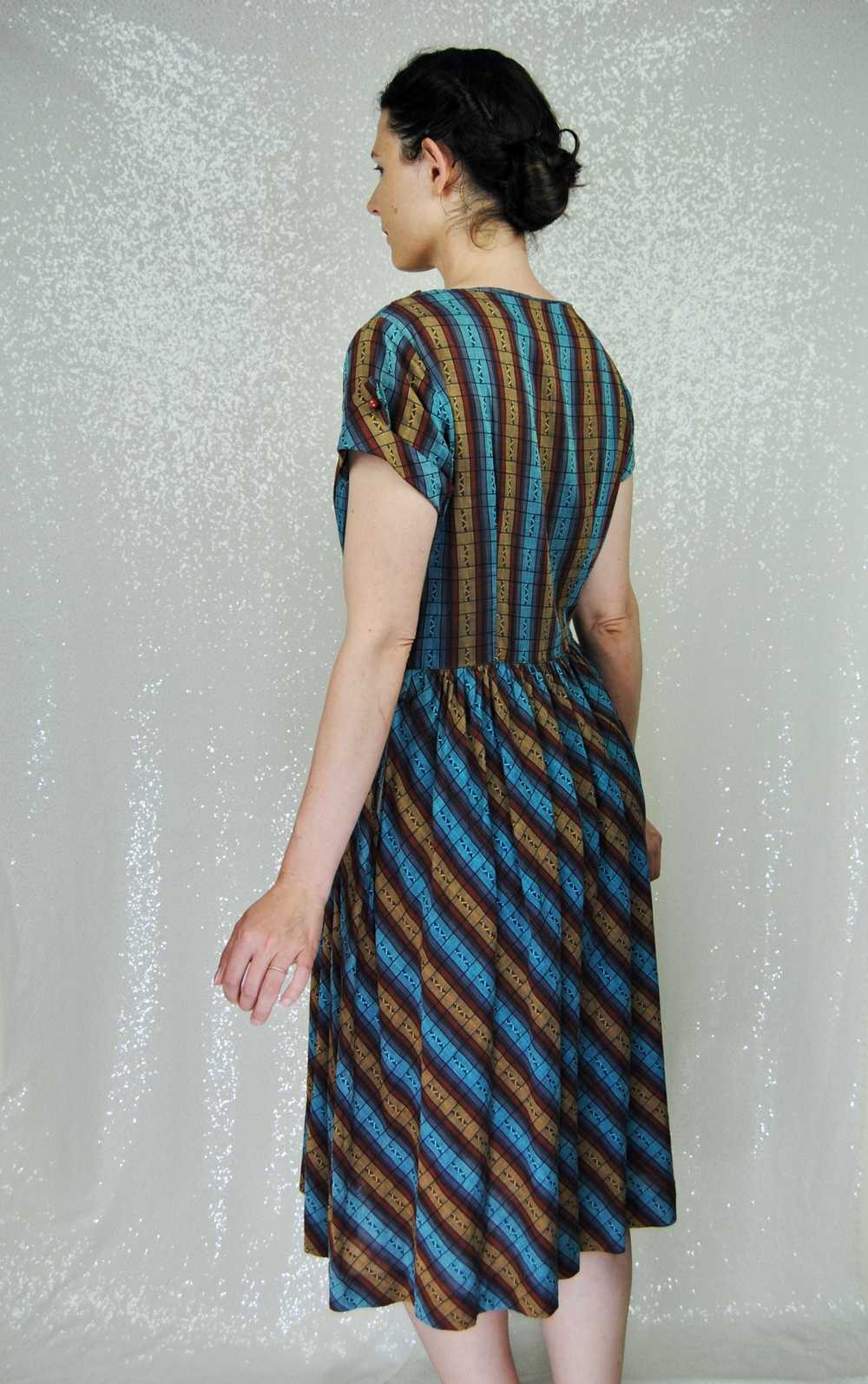 1950s Vintage Brown Caramel & Blue Striped Plaid … - image 7