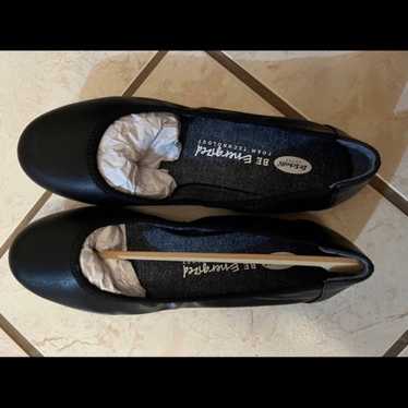 dr scholls black leather flats