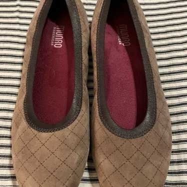 Munro American Quilted Suede Flats