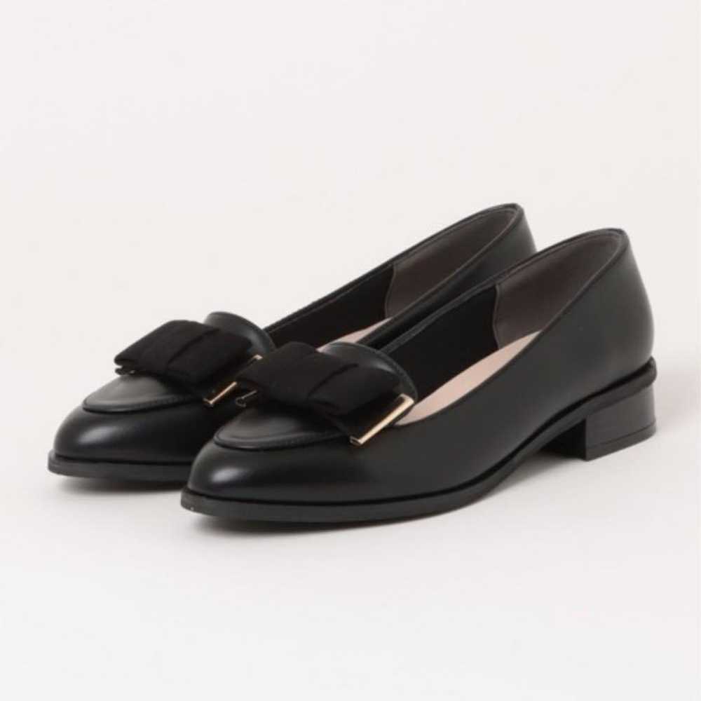 (Beautiful Item) Low Heel Pumps - image 2