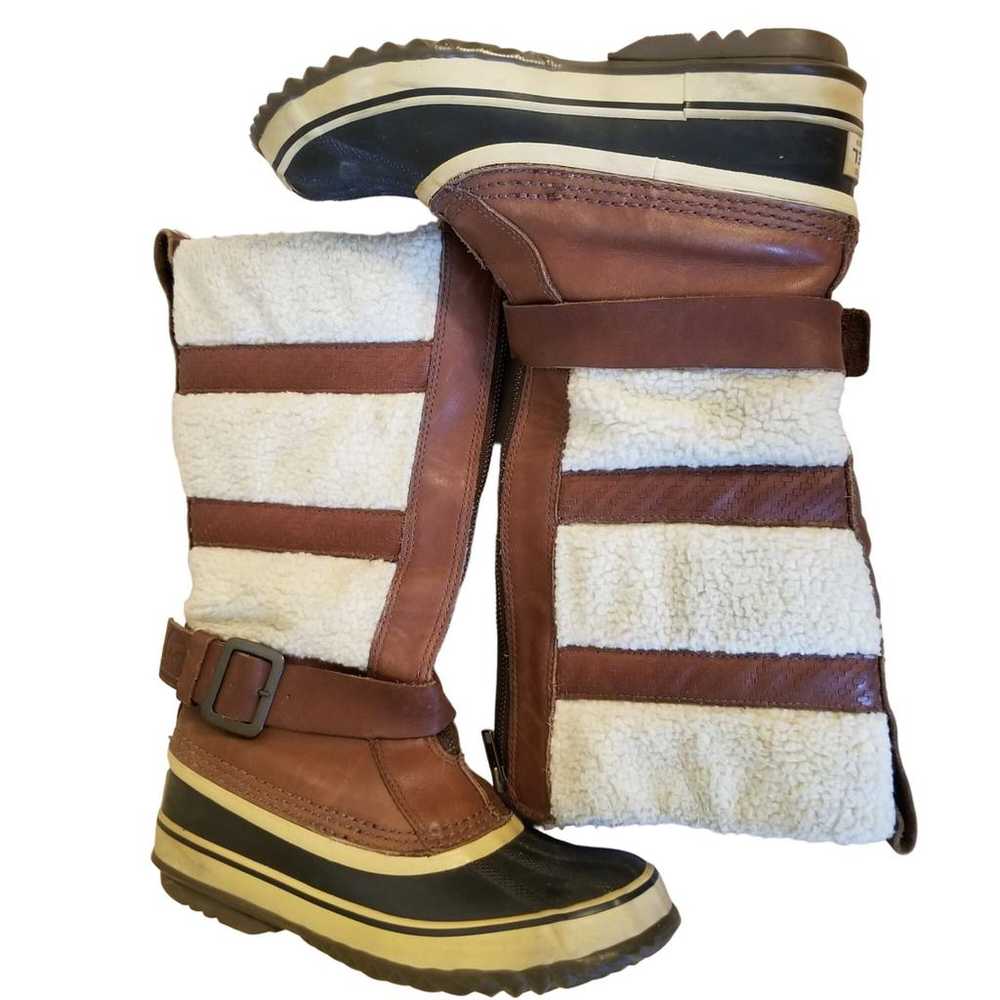 Sorel Leather snow boots - image 7