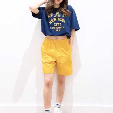 GAP logo T-shirt.