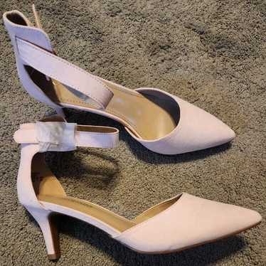 Dream Pairs Pointed Pink Heels Size 9