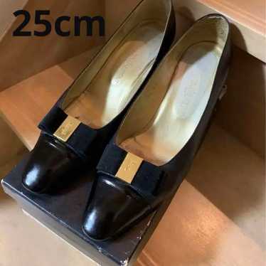 【Yves Saint Laurent】Pumps Black - image 1