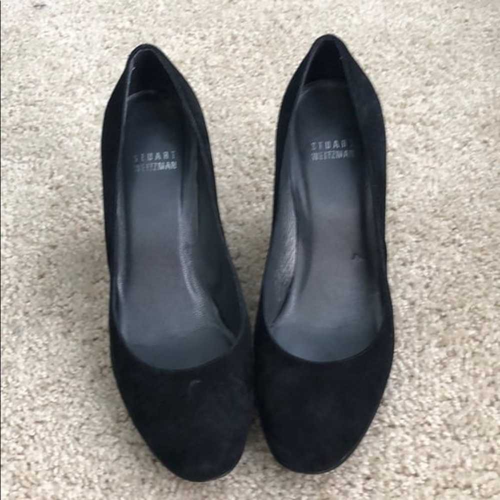 Stuart Weitzman black suede pump sz8.5 - image 4